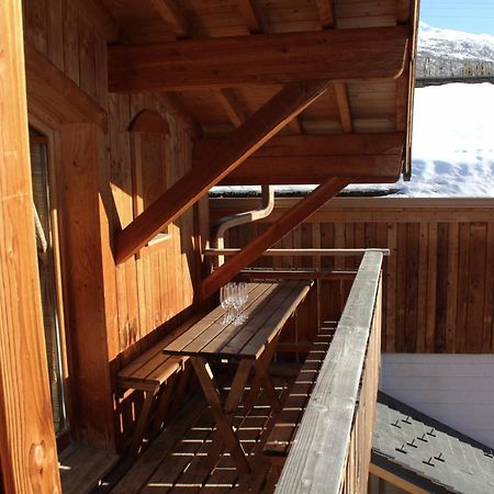 Cosy 4 Bedroom Chalet With Hot Tub Saint-Marcel  Esterno foto