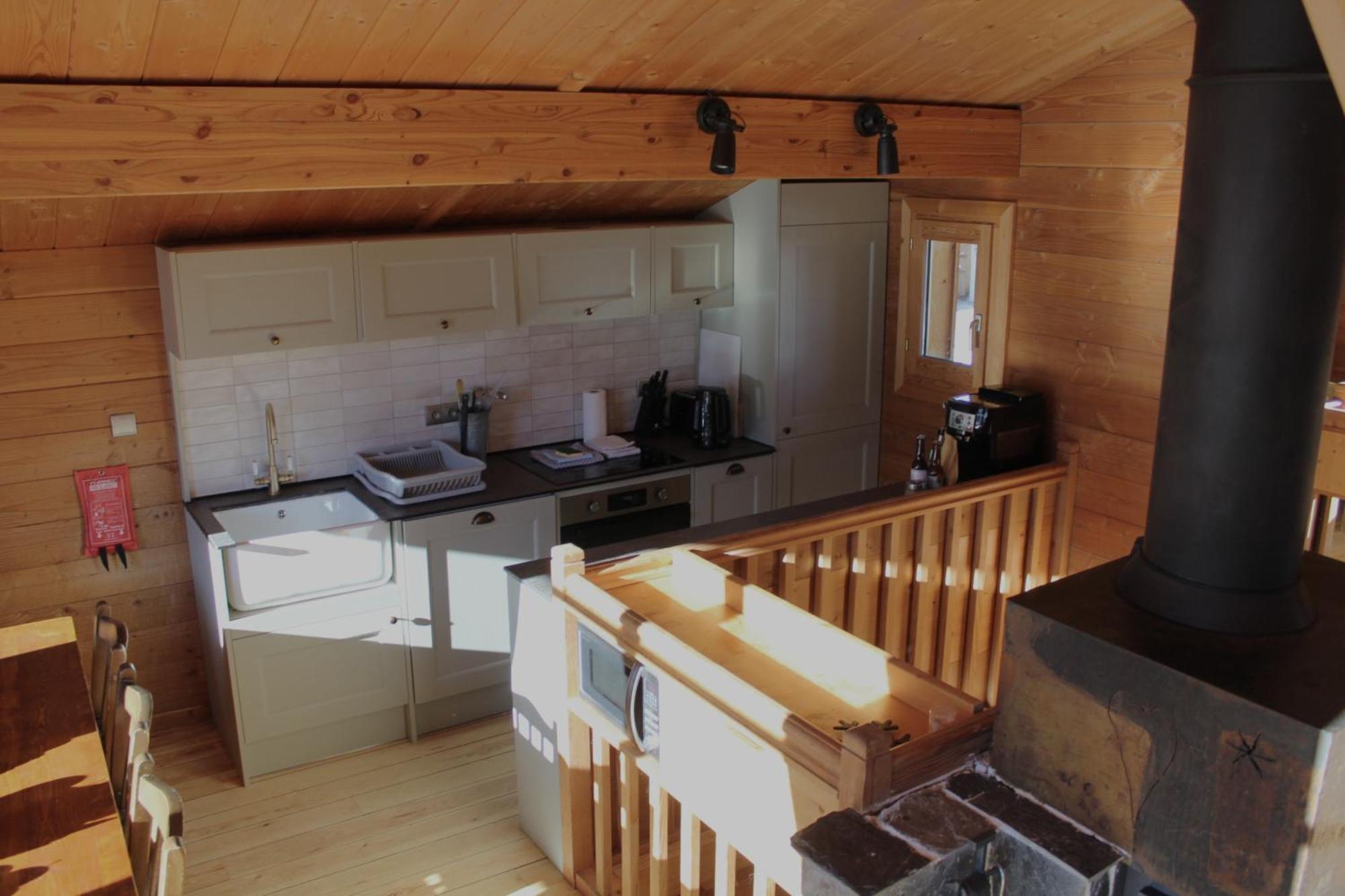 Cosy 4 Bedroom Chalet With Hot Tub Saint-Marcel  Esterno foto